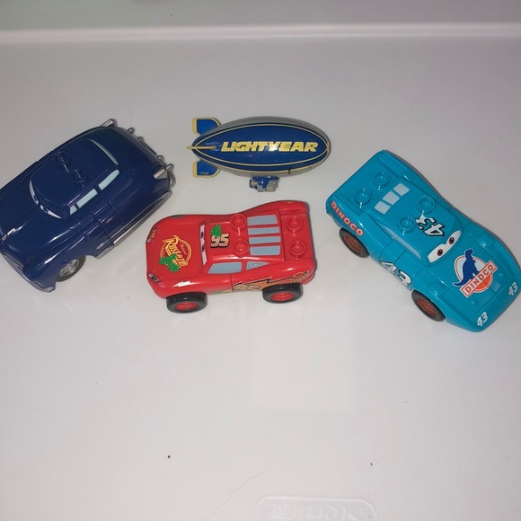 Disney Pixar piston cup & desert mega blocks - Picture 2 of 9